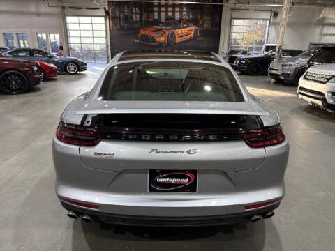 2018 Porsche Panamera 4S