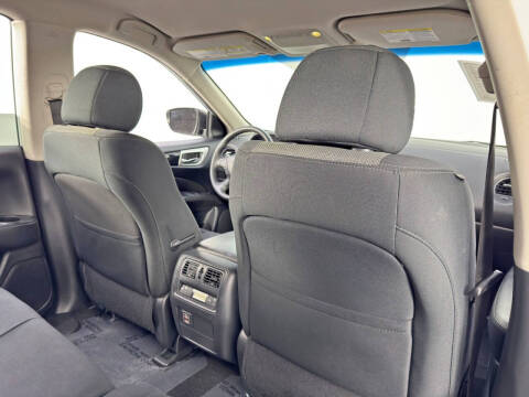 2018 Nissan Pathfinder S