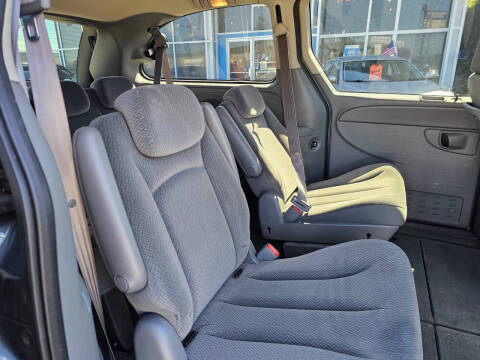 2005 Dodge Grand Caravan SXT