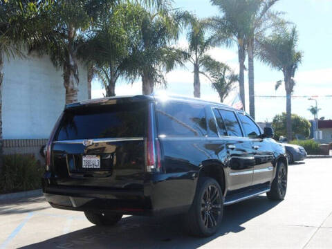 2016 Cadillac Escalade ESV Luxury Collection