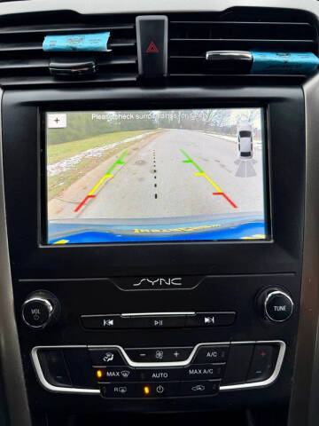 2019 Ford Fusion Hybrid SE