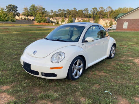 2008 Volkswagen New Beetle for sale at A & A AUTOLAND in Woodstock GA