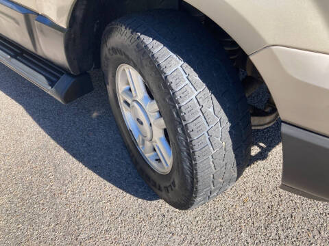 2004 Ford Expedition XLT NBX