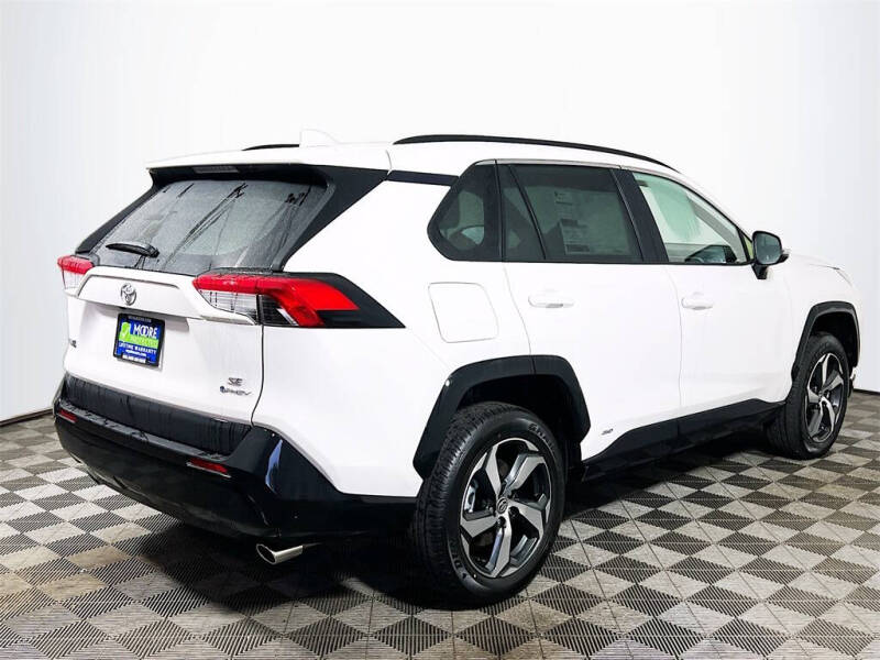 2025 Toyota RAV4 Plug-in Hybrid SE