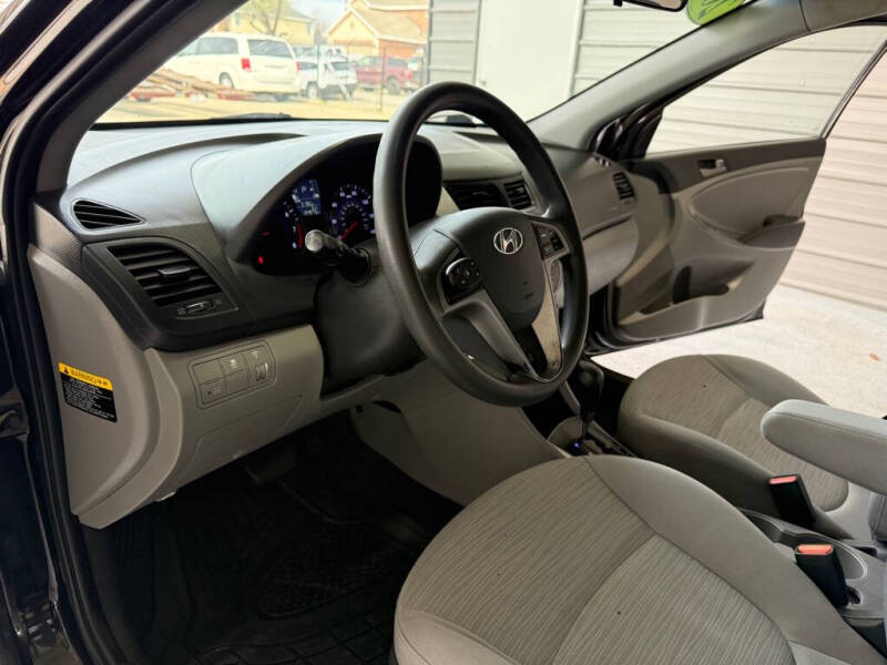 2016 Hyundai Accent SE