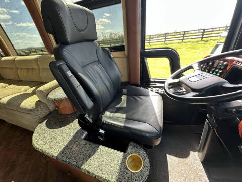 2001 Prevost Liberty