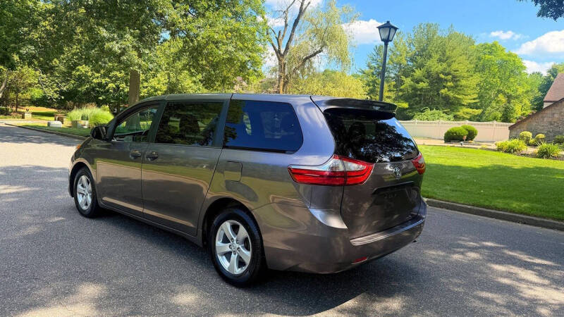 2015 Toyota Sienna L 7-Passenger