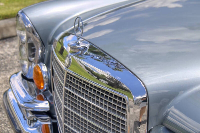 1970 Mercedes-Benz 280-Class