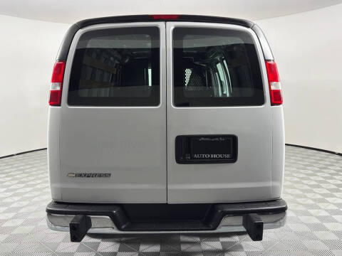 2020 Chevrolet Express 2500