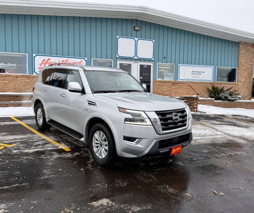 2021 Nissan Armada SV's photo