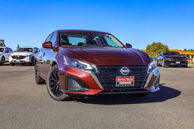 2025 Nissan Altima SV's photo