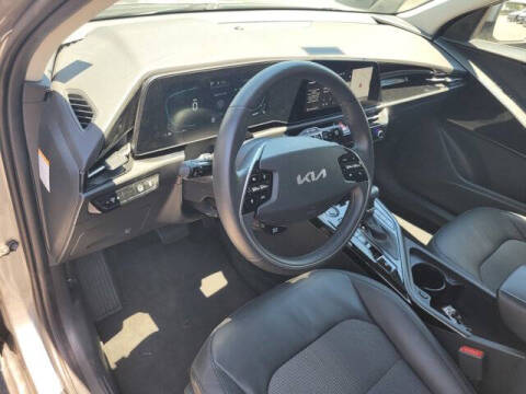 2023 Kia Niro EX