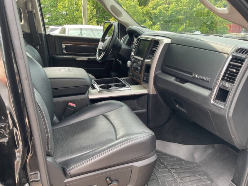 2015 RAM 1500 Laramie