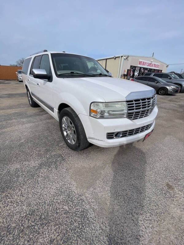 2011 Lincoln Navigator L