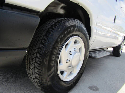 2012 Ford E-Series E-350 SD XL