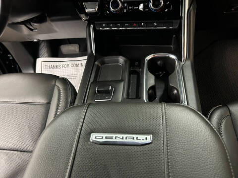 2024 GMC Sierra 2500HD Denali