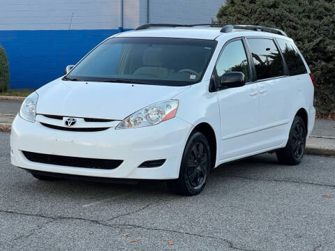 2009 Toyota Sienna for sale at Payless Car Sales of Linden in Linden NJ