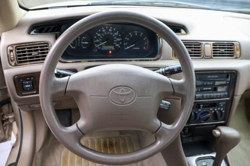 1997 Toyota Camry LE V6