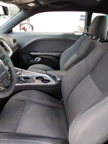 2019 Dodge Challenger SXT