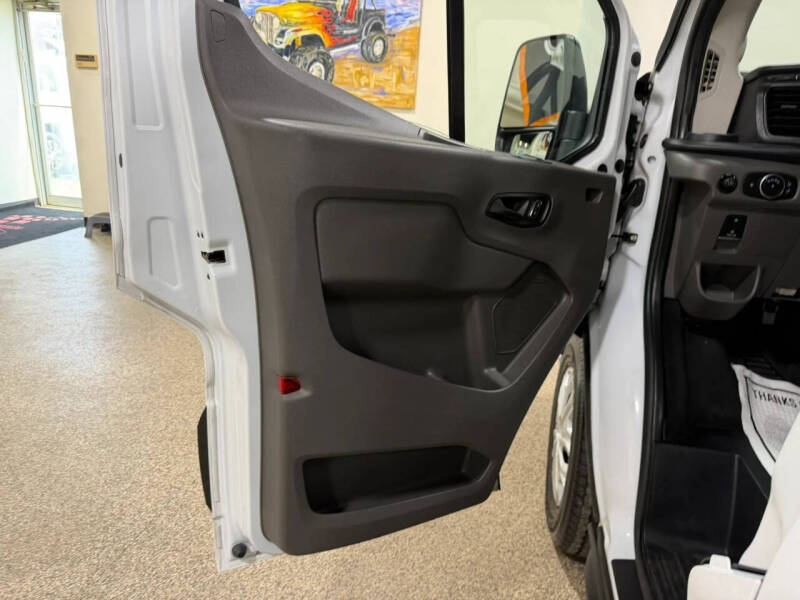 2023 Ford Transit