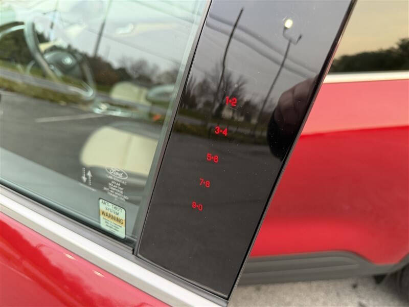 2021 Ford Escape Hybrid Titanium