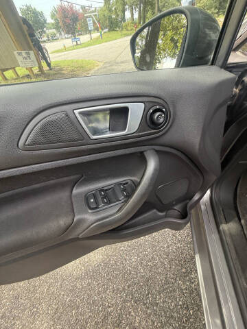 2014 Ford Fiesta SE