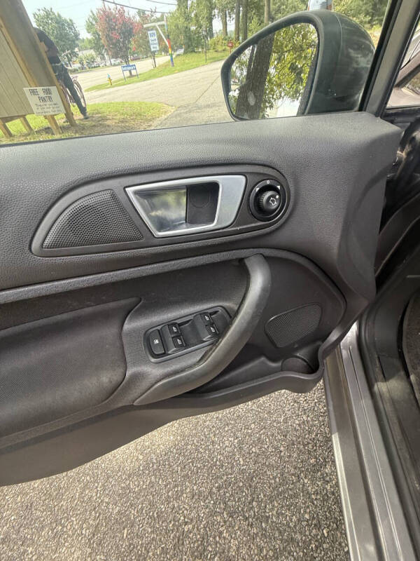 2014 Ford Fiesta SE