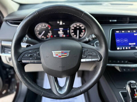 2021 Cadillac XT4 Premium Luxury