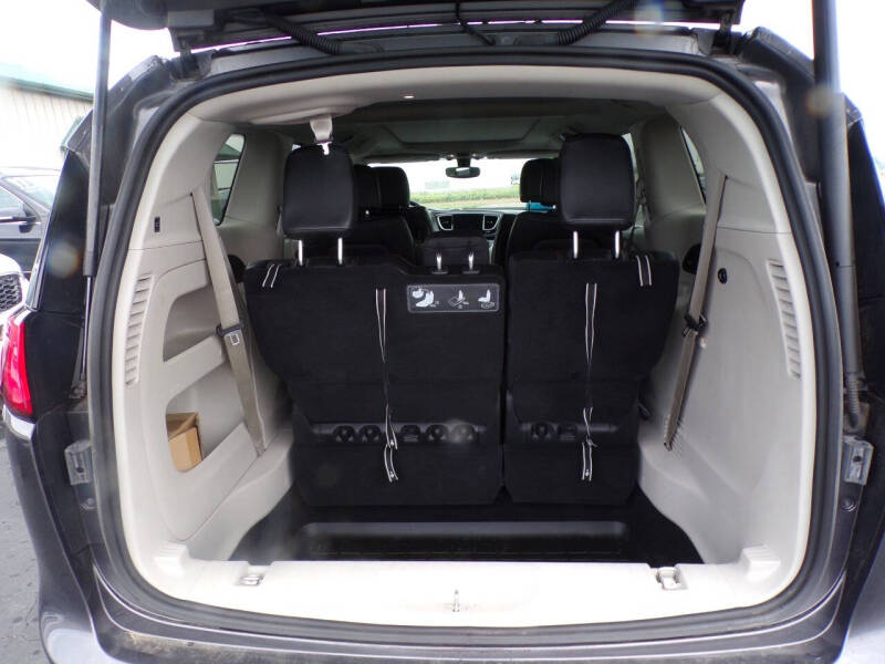 2020 Chrysler Pacifica Touring L Plus