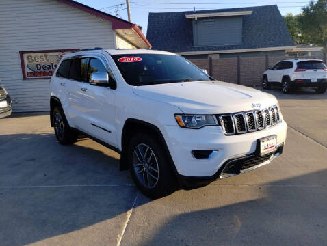 2018 Jeep Grand Cherokee for sale at Triangle Auto Sales in Omaha NE