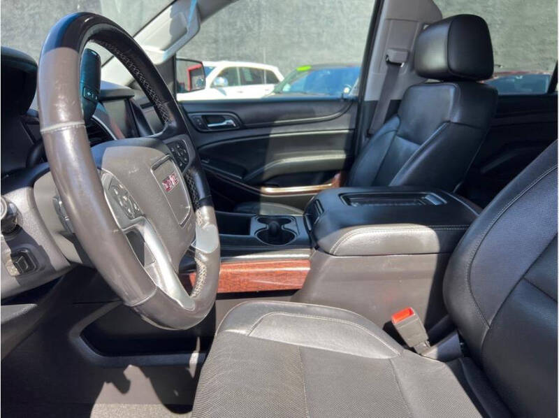 2015 GMC Yukon XL SLT