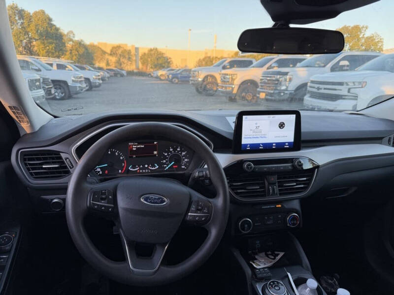 2022 Ford Escape SE