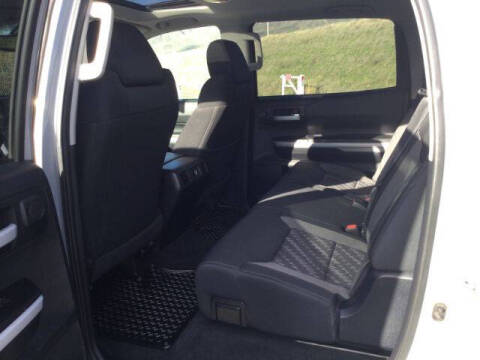 2018 Toyota Tundra SR5