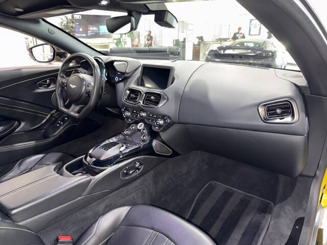 2019 Aston Martin Vantage