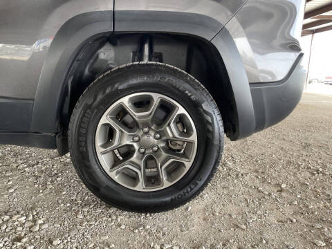 2020 Jeep Cherokee Trailhawk