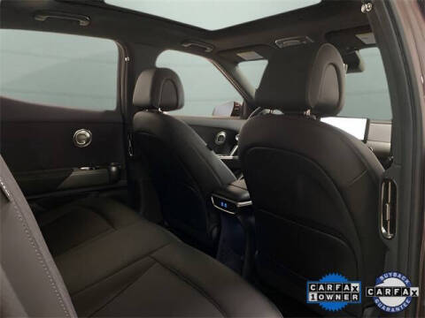 2024 Genesis GV60 Standard