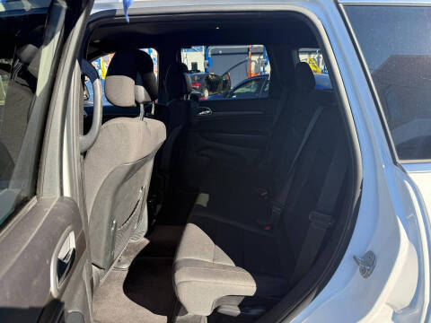 2018 Jeep Grand Cherokee Laredo