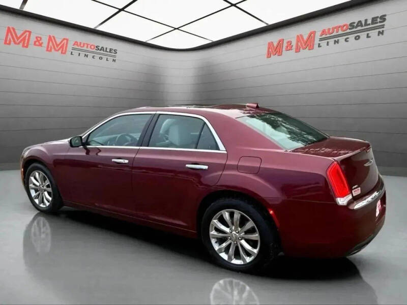 2017 Chrysler 300 C