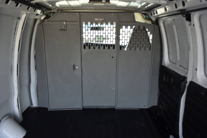 2022 Chevrolet Express 2500