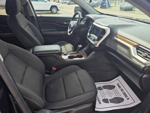 2017 GMC Acadia SLE-2