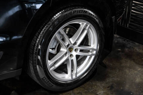 2017 Porsche Macan S