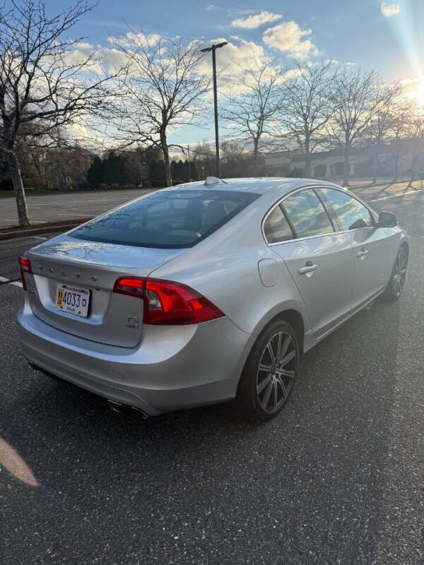 2015 Volvo S60 T5 Premier Plus