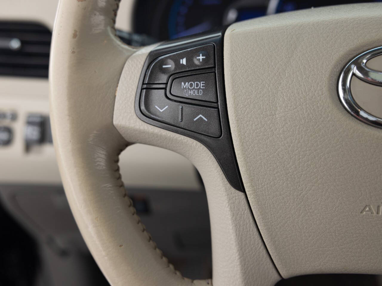 Used Car 2014 Toyota Sienna  Limited 7 Passenger 4dr Mini Van For Sale Under $15,000 In Coal City, Illinois