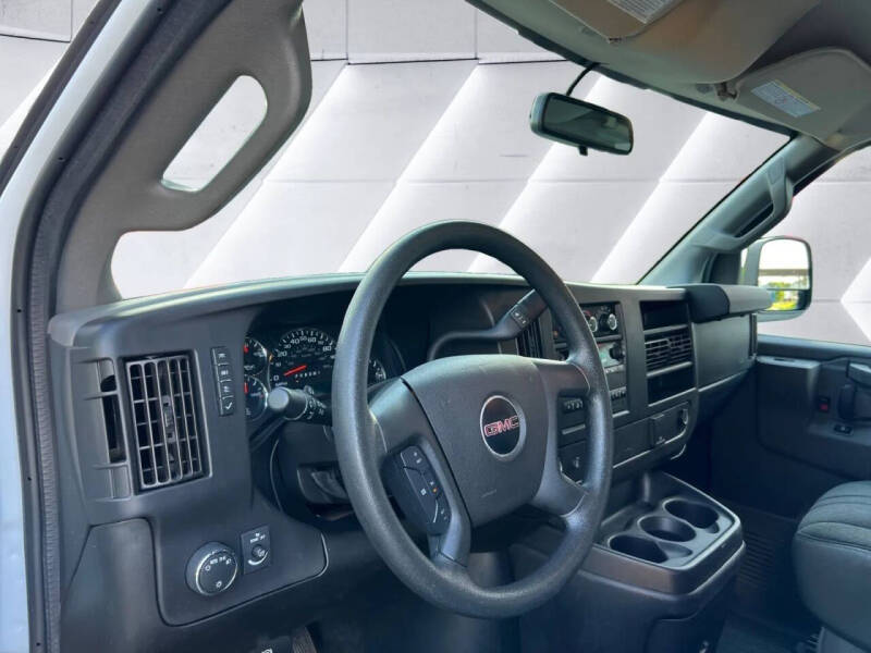 2021 GMC Savana 2500