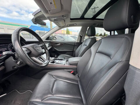 2019 Audi Q8 quattro Premium Plus 55 TFSI