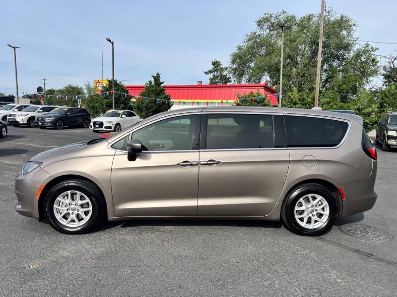 2017 Chrysler Pacifica Touring