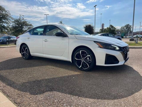 2024 Nissan Altima for sale at BLACKBURN MOTOR CO in Vicksburg MS