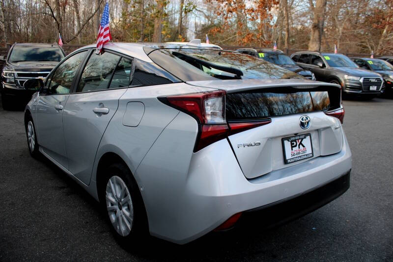 2020 Toyota Prius LE