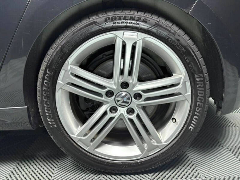 2013 Volkswagen Golf R 4Motion