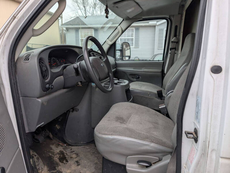 2004 Ford E-Series E-350 SD